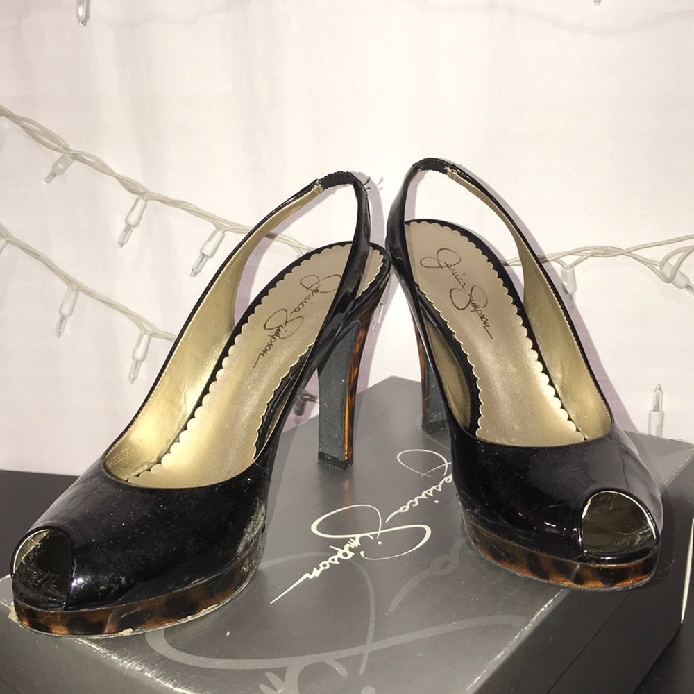 Jessica Simpson -Amanda Heel